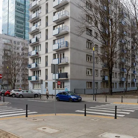 Апартаменты Rondo Onz Sunny By Bookinghost *