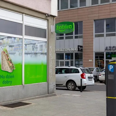 Rondo Onz Sunny By Bookinghost * Warszawa