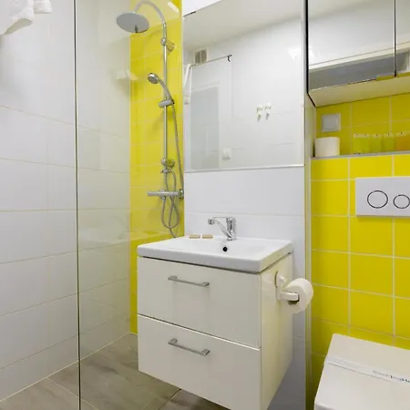 Rondo Onz Sunny Apartment